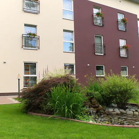 Iskra By Katowice Airport Otel