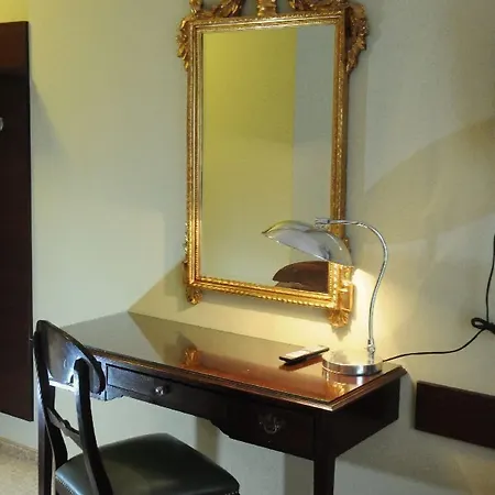 Iskra By Katowice Airport Otel