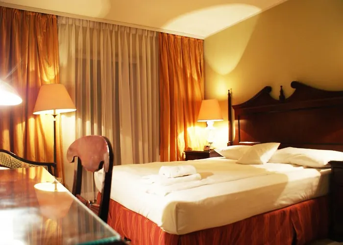 Iskra By Katowice Airport Hotel 3*