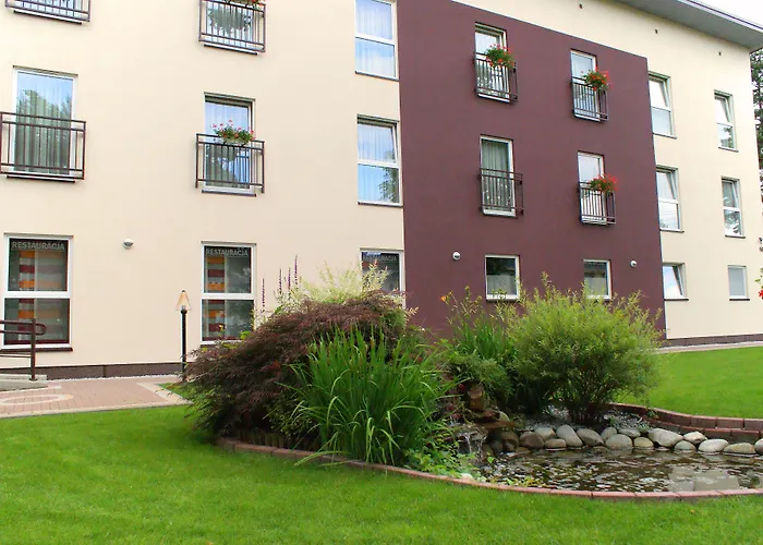 Iskra By Katowice Airport Hotel