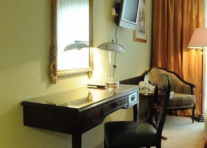 Iskra By Katowice Airport Hotel