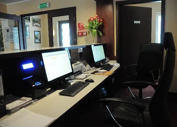 Iskra By Katowice Airport Hotel